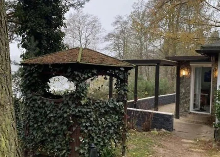 A Wonderful With Access Feriehus *