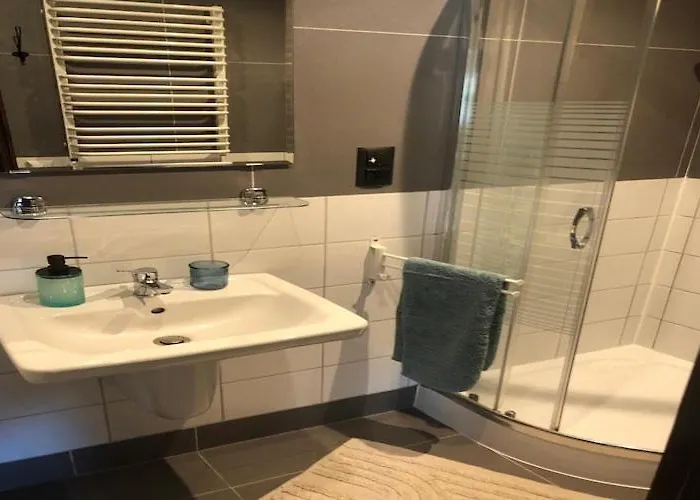 A Wonderful With Access Feriehus Bieszkowice